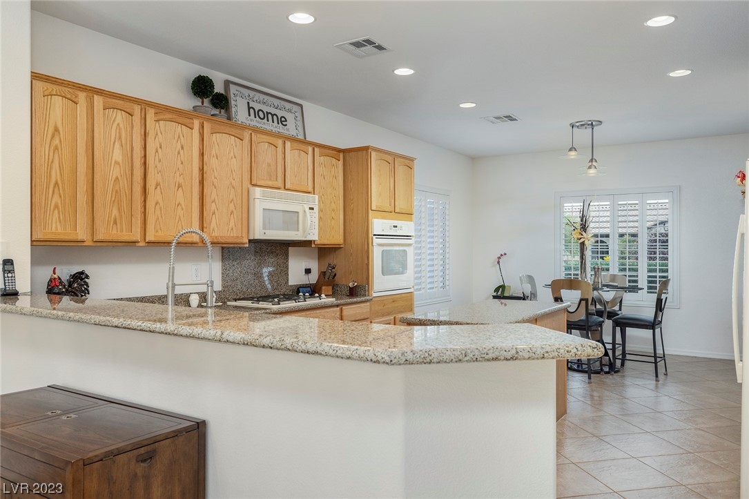 2200 Twin Falls Drive