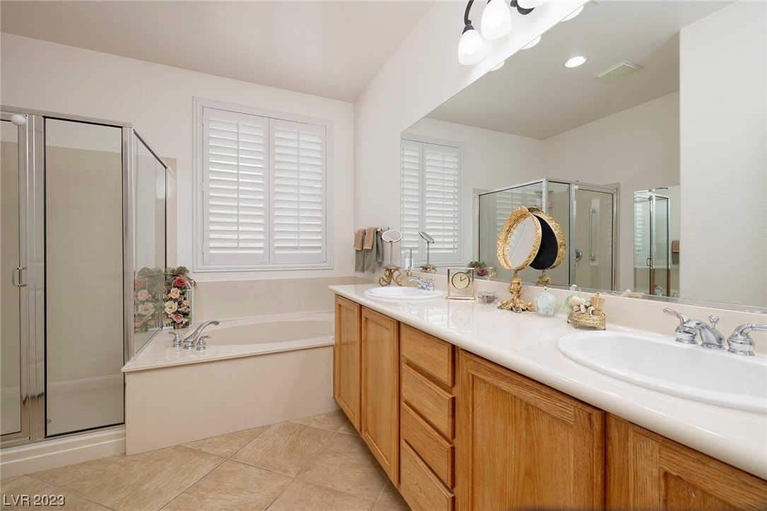 2200 Twin Falls Drive