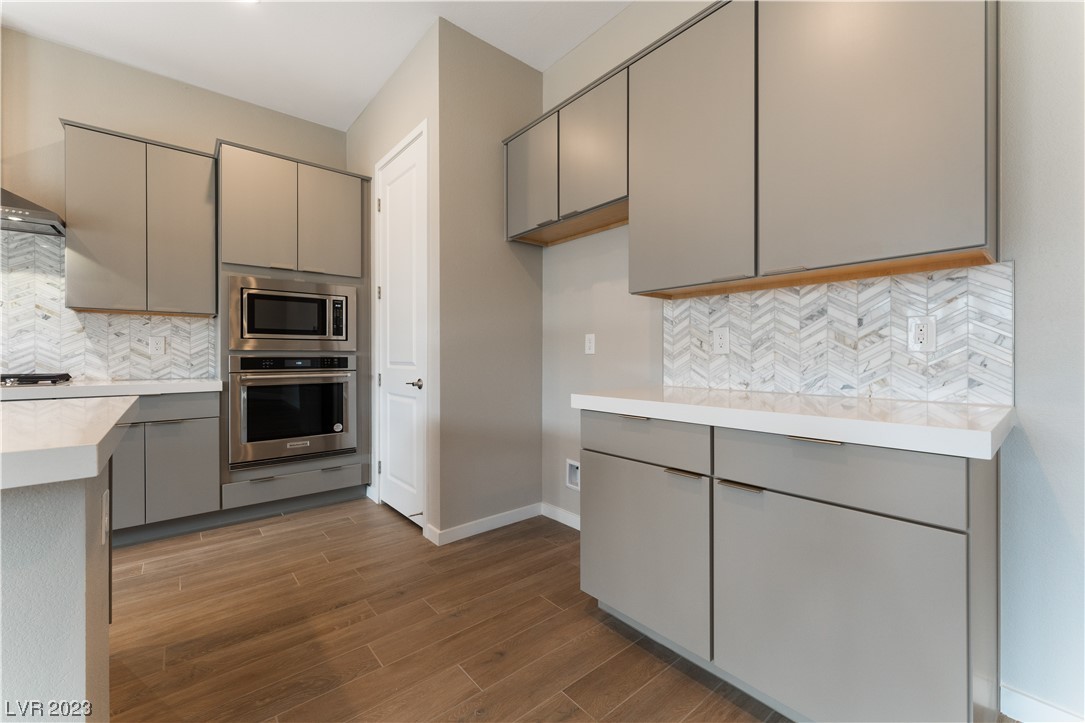837 Stepney Place