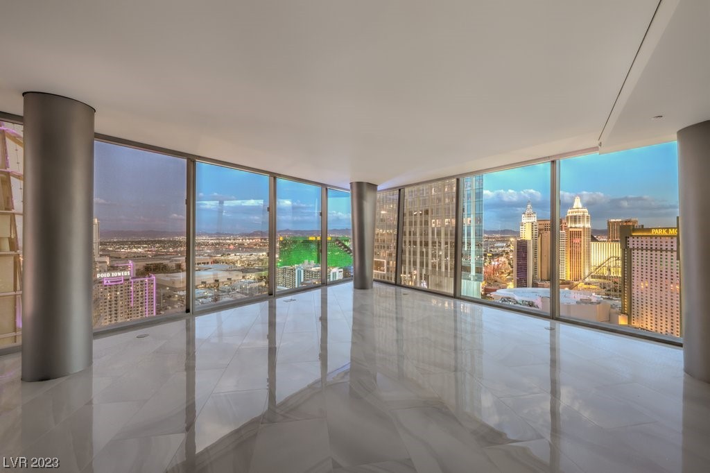 3726 Las Vegas Boulevard 2706