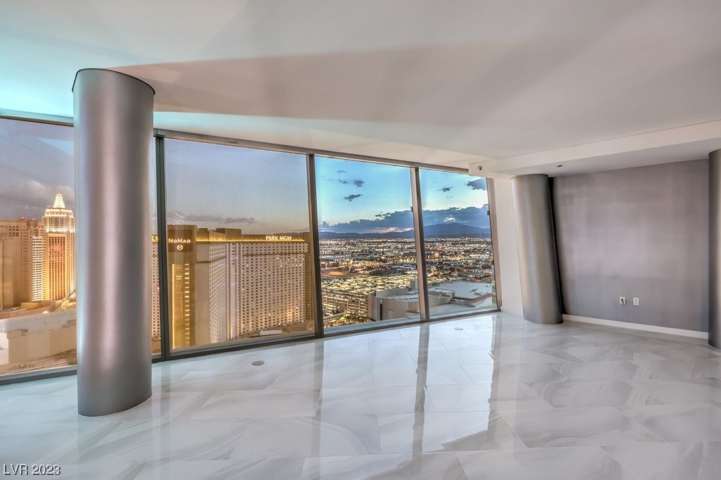 3726 Las Vegas Boulevard 2706