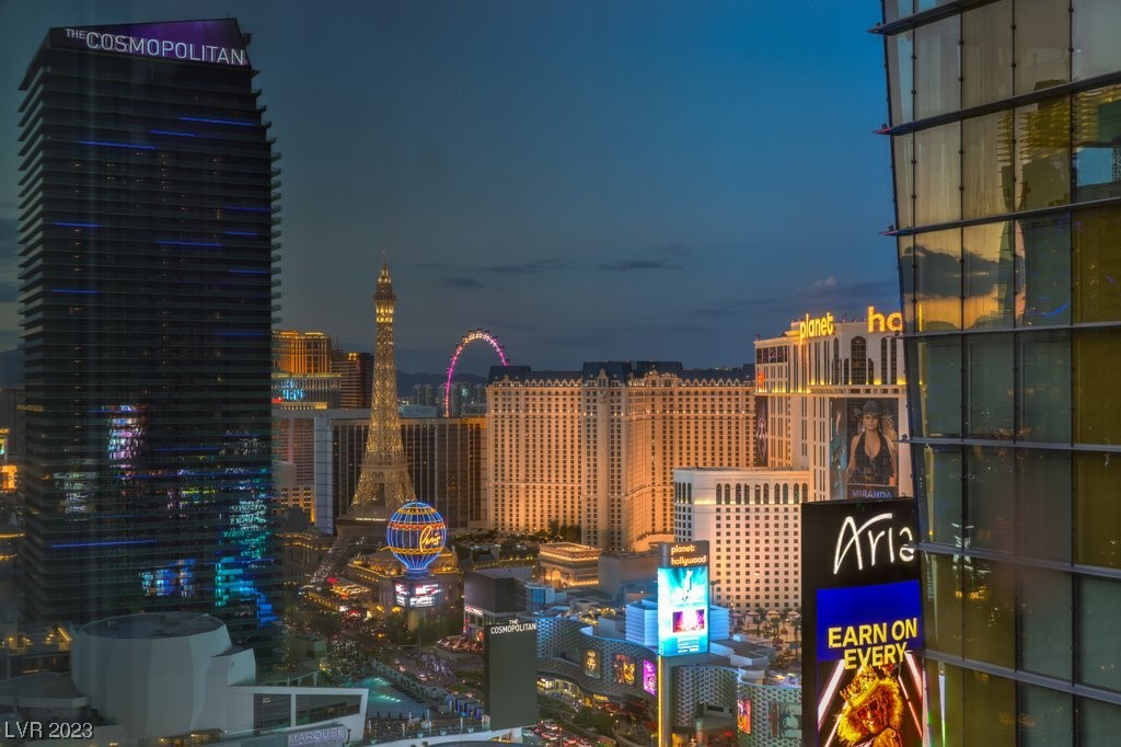 3726 Las Vegas Boulevard 2706