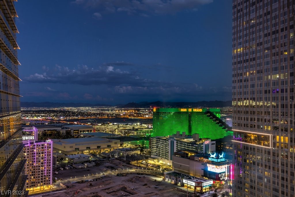 3726 Las Vegas Boulevard 2706