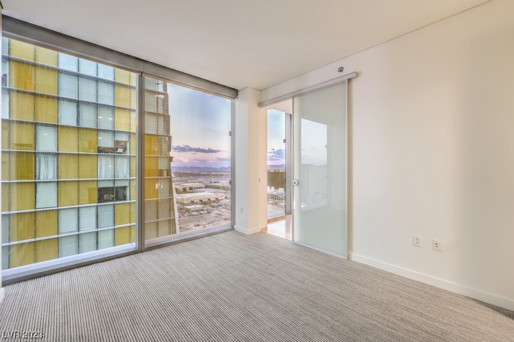 3726 Las Vegas Boulevard 2706