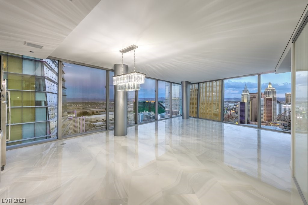 3726 Las Vegas Boulevard 2706