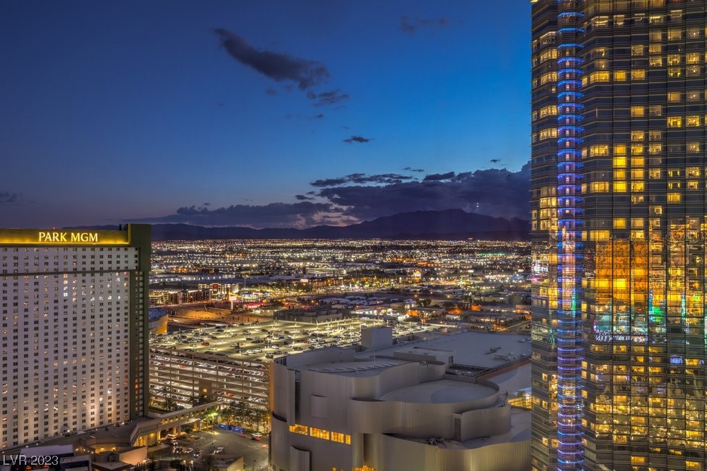 3726 Las Vegas Boulevard 2706