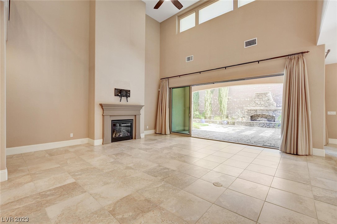 2932 Josephine Drive