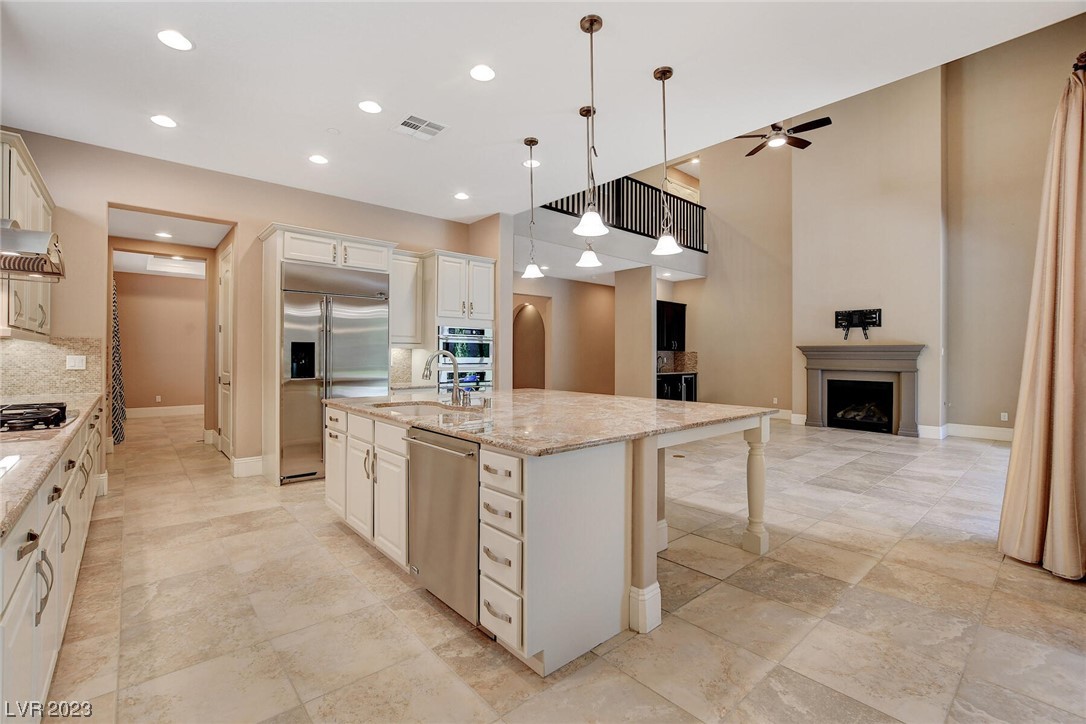 2932 Josephine Drive