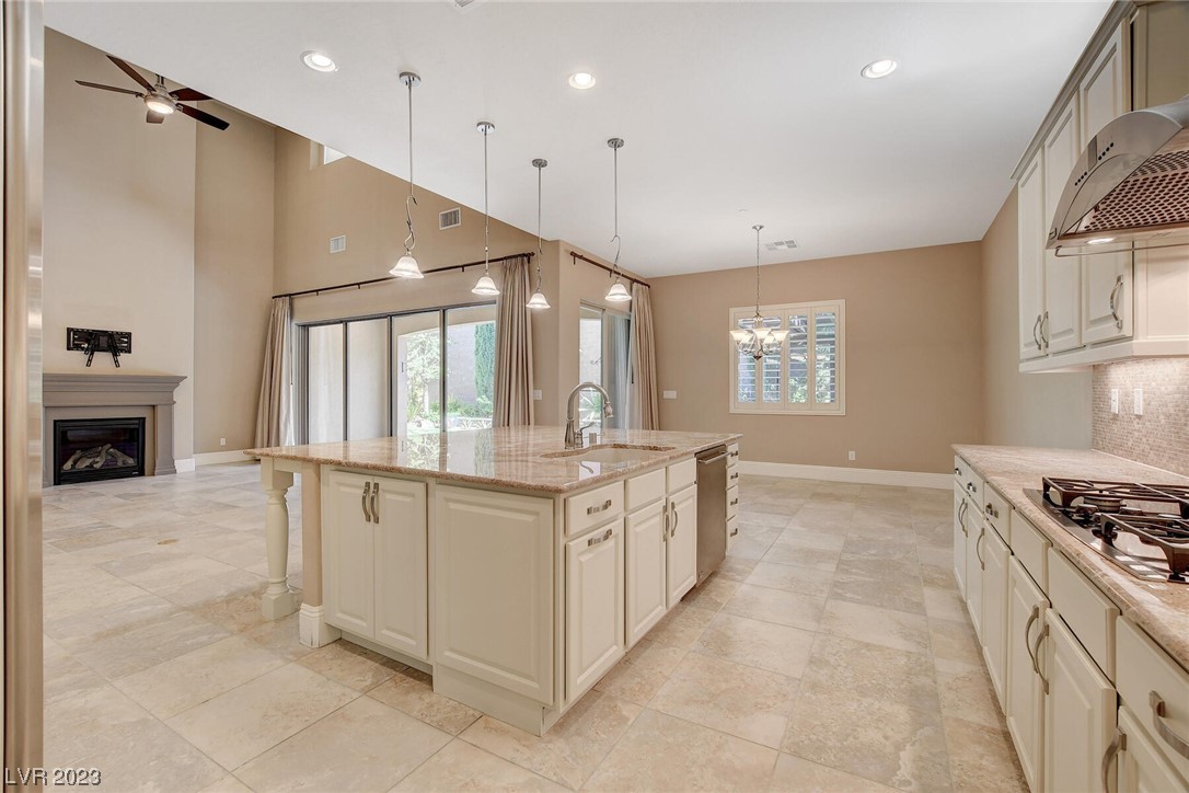 2932 Josephine Drive