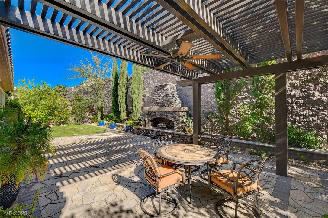 2932 Josephine Drive
