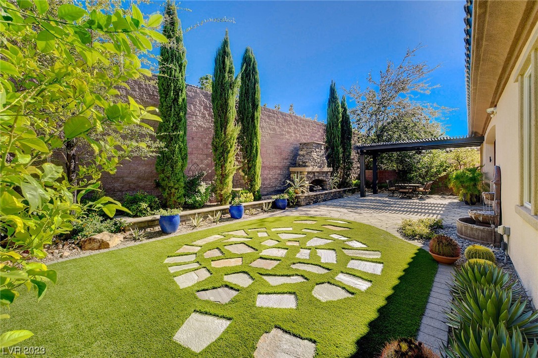 2932 Josephine Drive