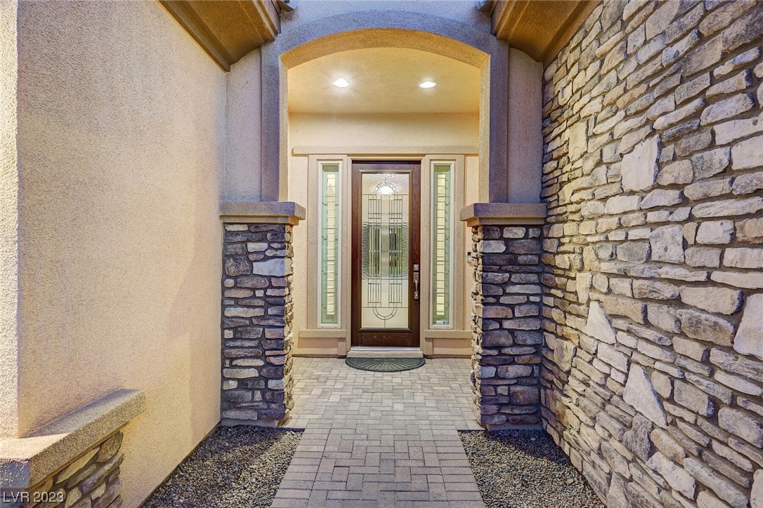 2932 Josephine Drive