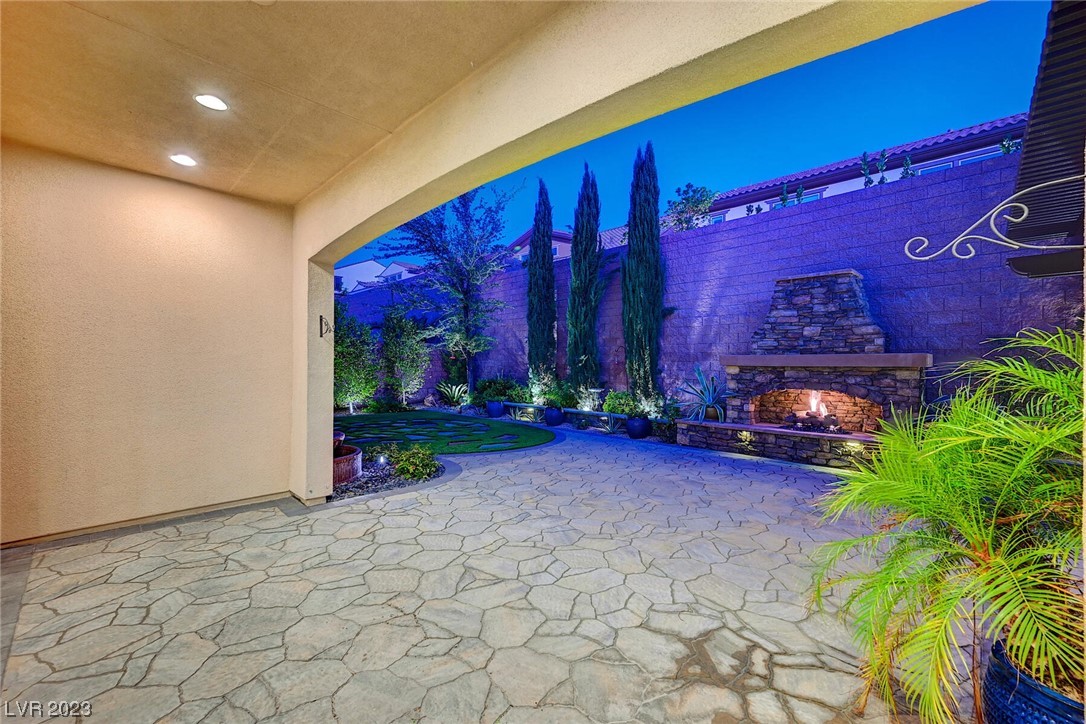 2932 Josephine Drive