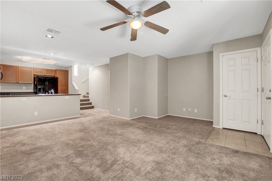 9064 Alluring Avenue