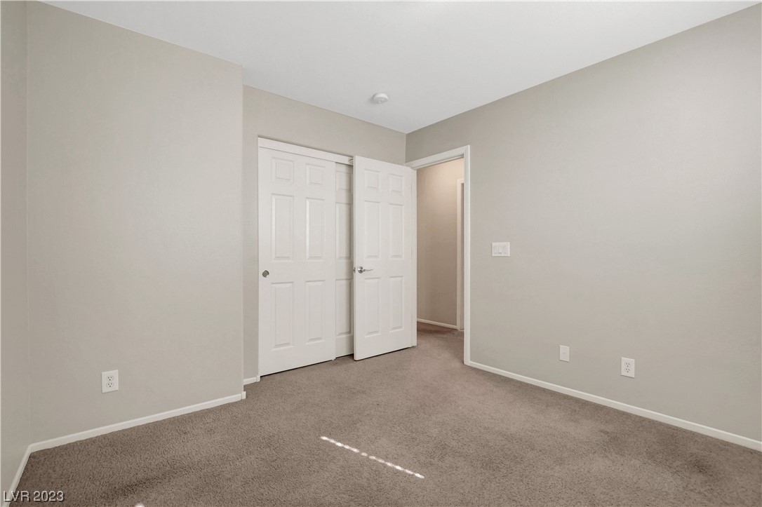 9064 Alluring Avenue