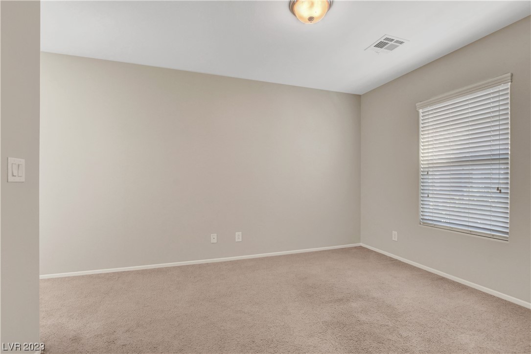 9064 Alluring Avenue