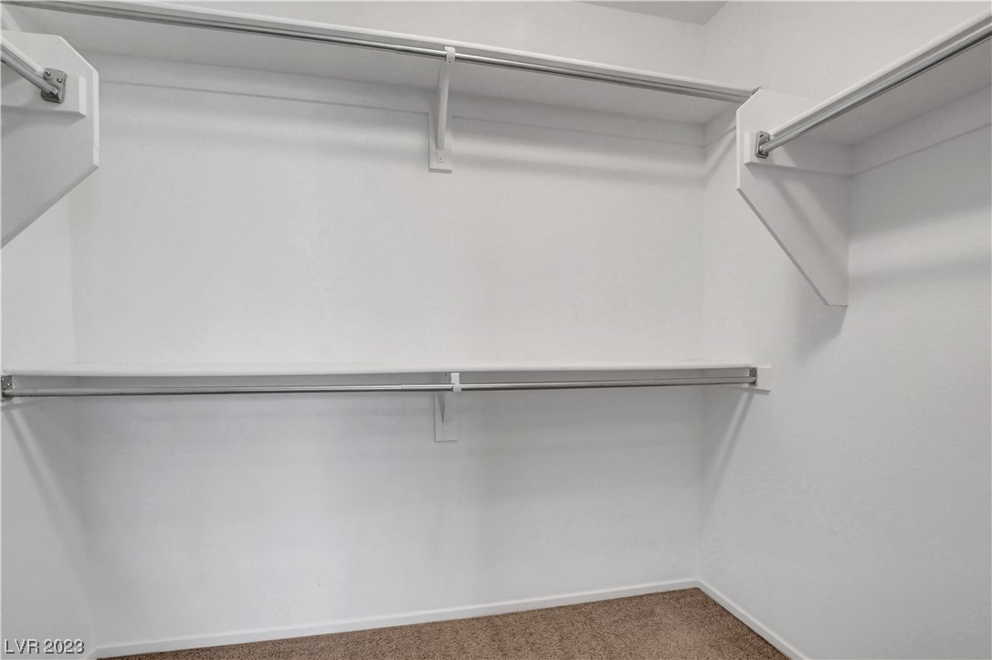 9064 Alluring Avenue