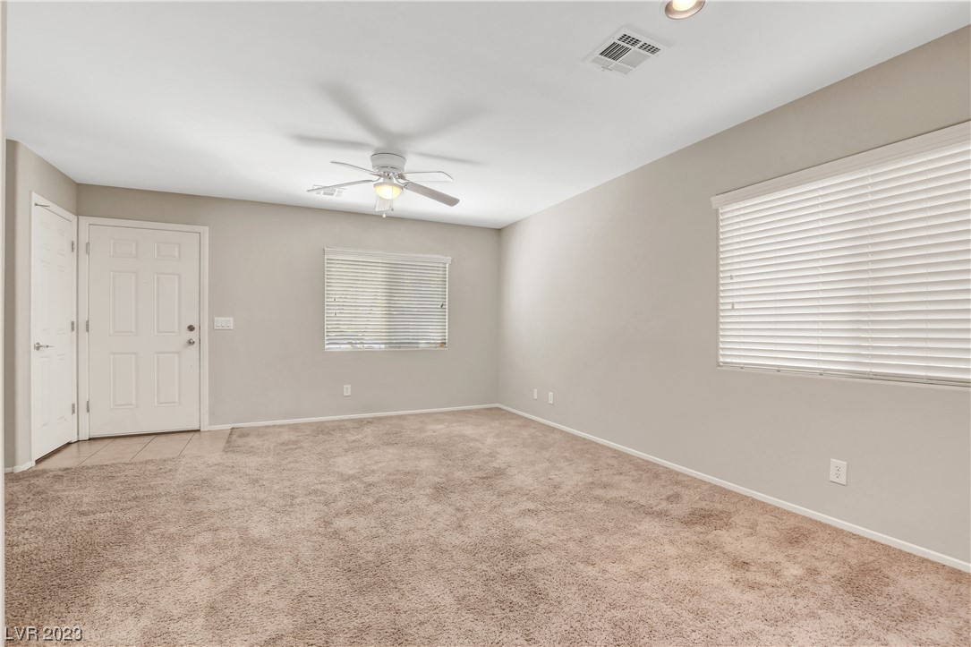 9064 Alluring Avenue