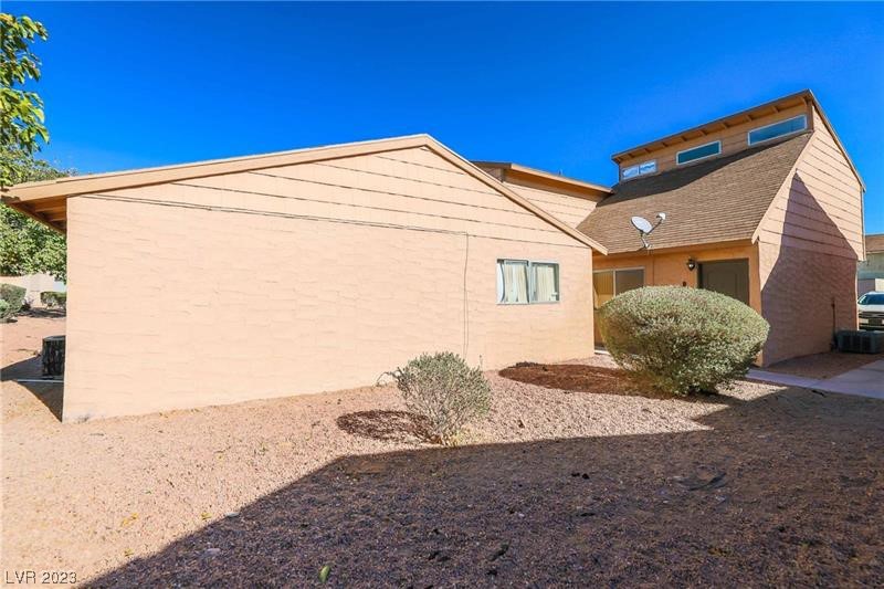 5127 Greene Lane