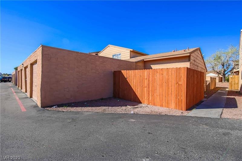 5127 Greene Lane