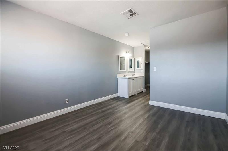 5127 Greene Lane