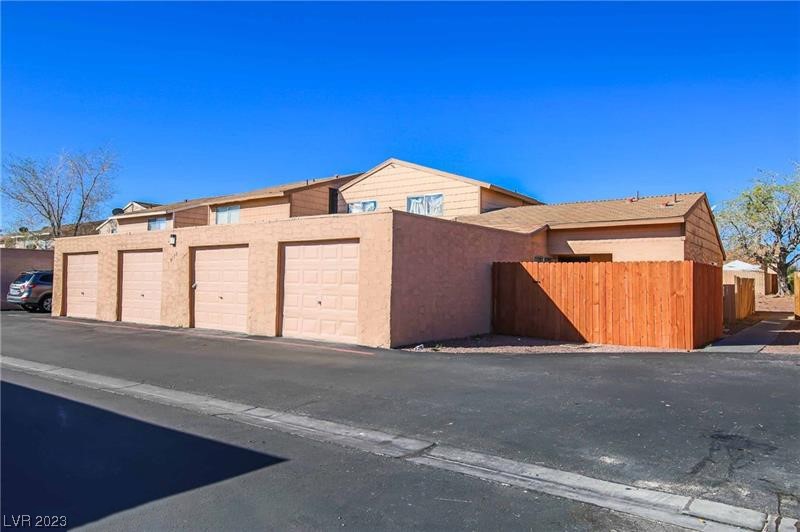 5127 Greene Lane