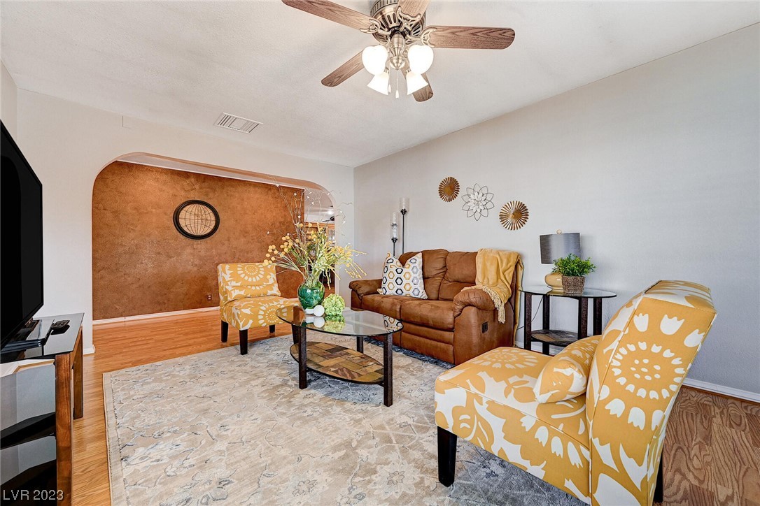 276 Navajo Drive