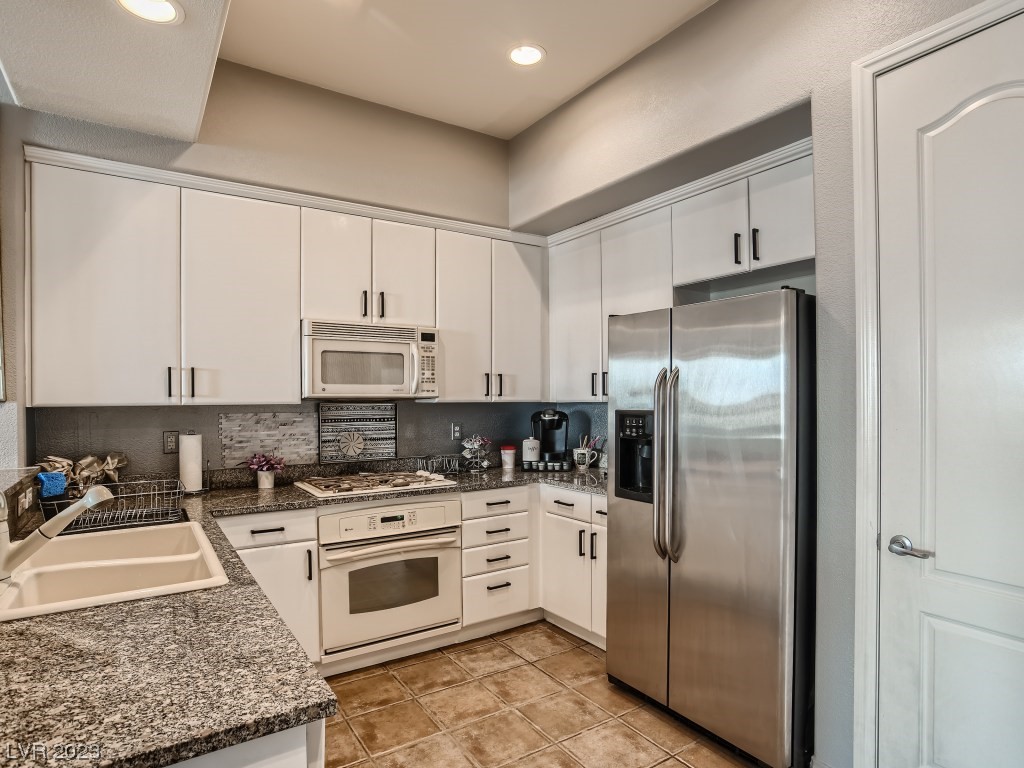 38 East Serene Avenue 218