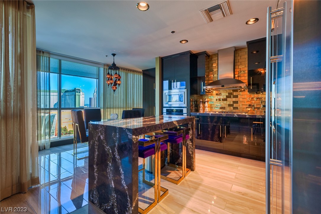 4575 Dean Martin Drive 1407
