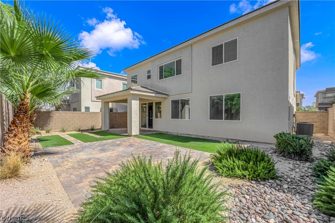 8257 Aster Meadow Way