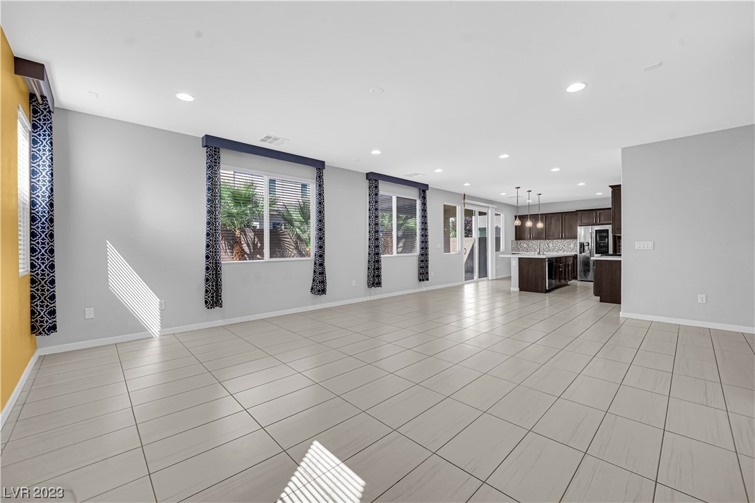 8257 Aster Meadow Way