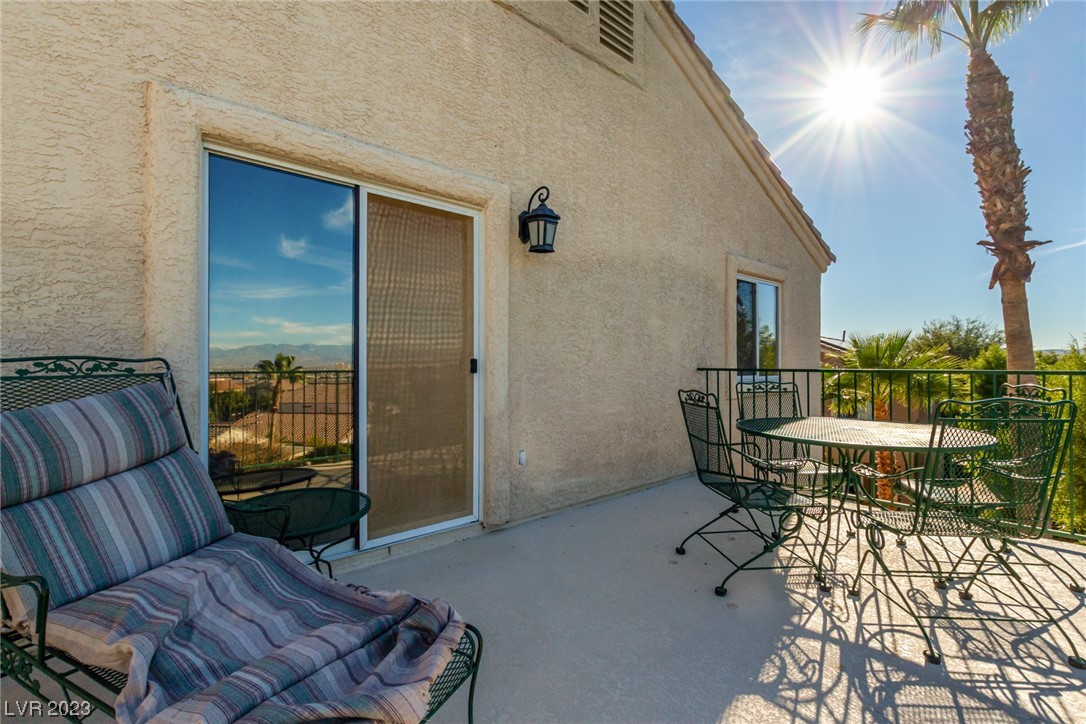 3196 Castle Canyon Avenue