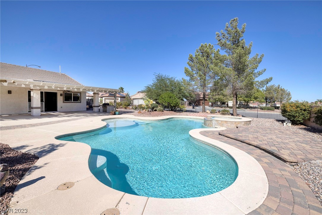 3007 Stratmoor Hills Avenue