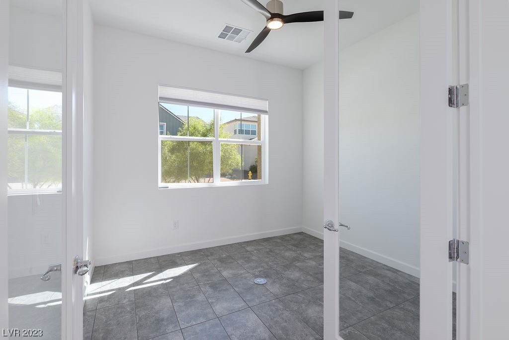 10118 Bismarck Palms Avenue