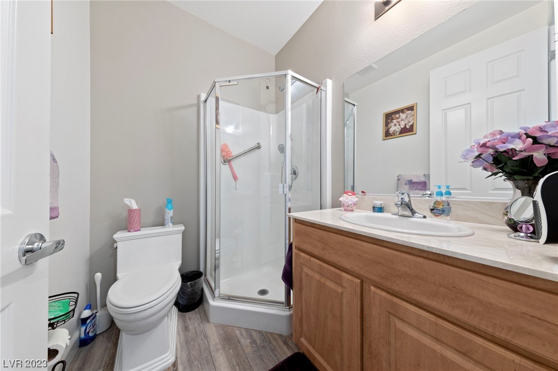 6098 Golden Arowana Way