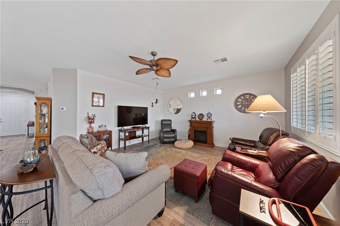 6098 Golden Arowana Way