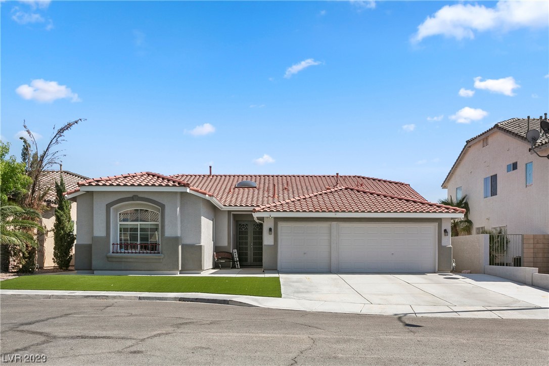 3018 Teal Beach Street