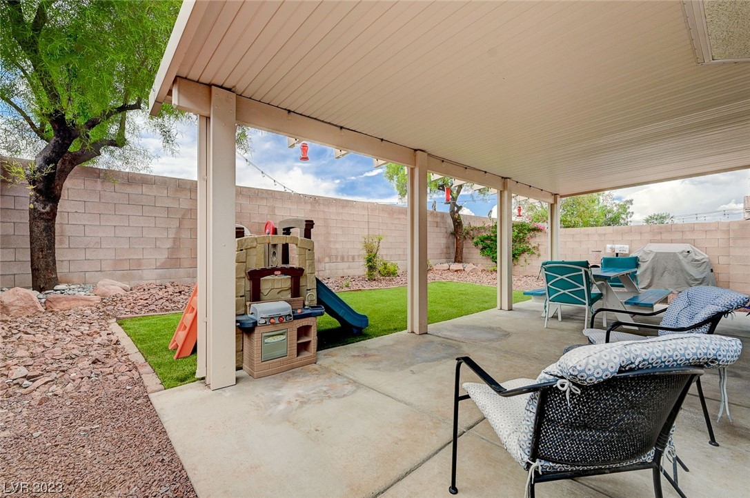 7625 Highland Pony Street
