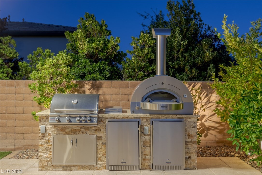 7 Boulder Rock Circle