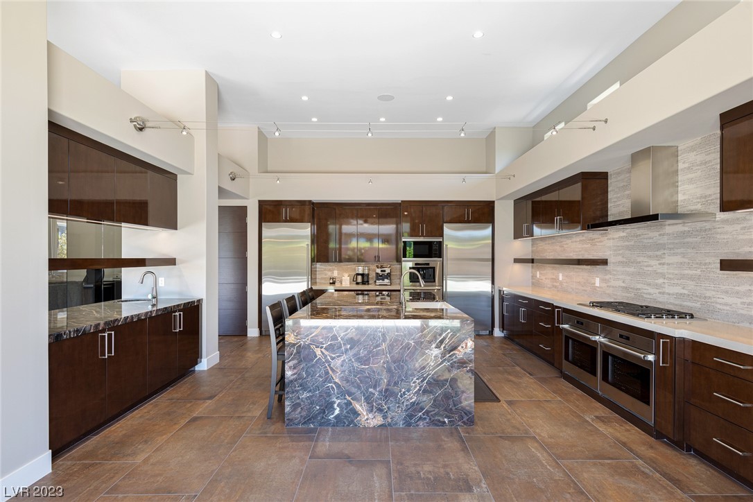 7 Boulder Rock Circle