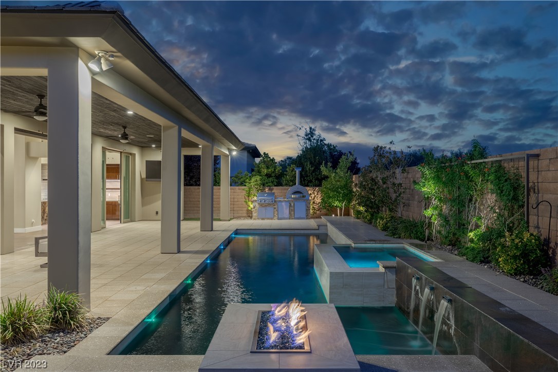 7 Boulder Rock Circle