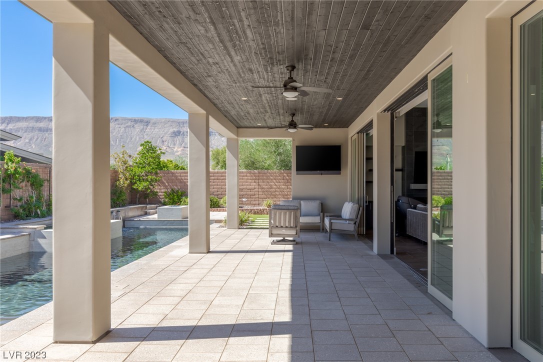 7 Boulder Rock Circle