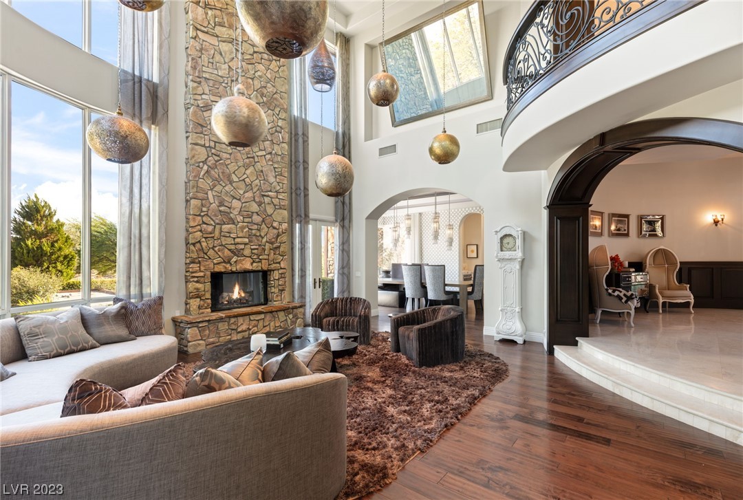 9701 Orient Express Court