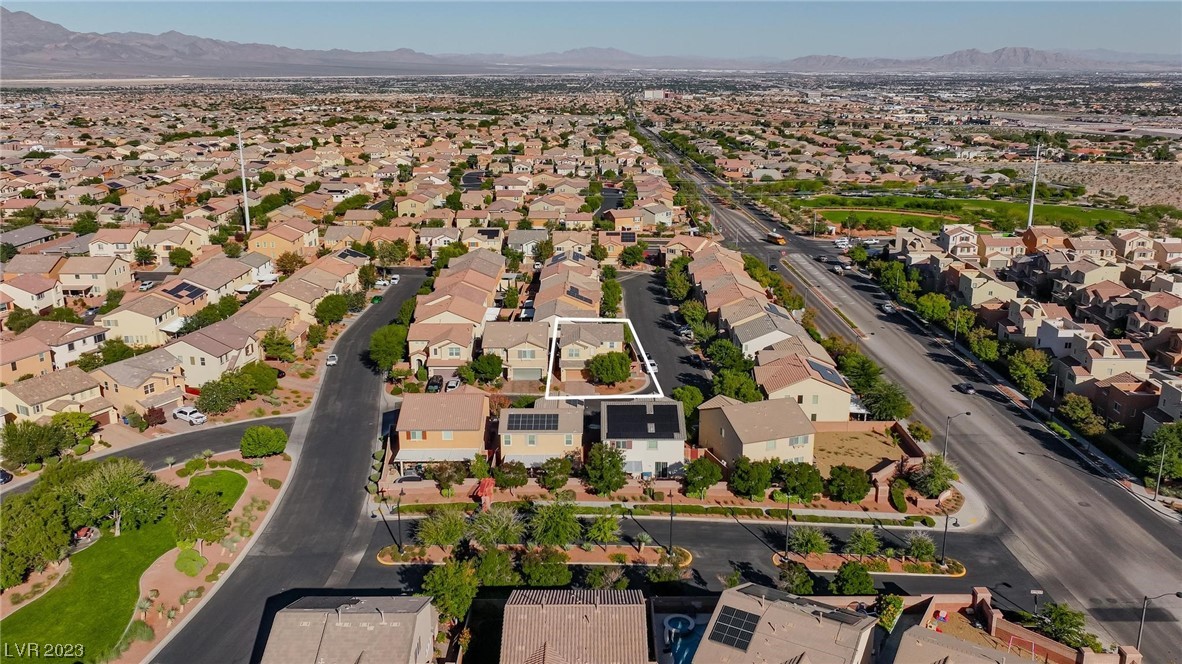 7012 Delta Falls Street