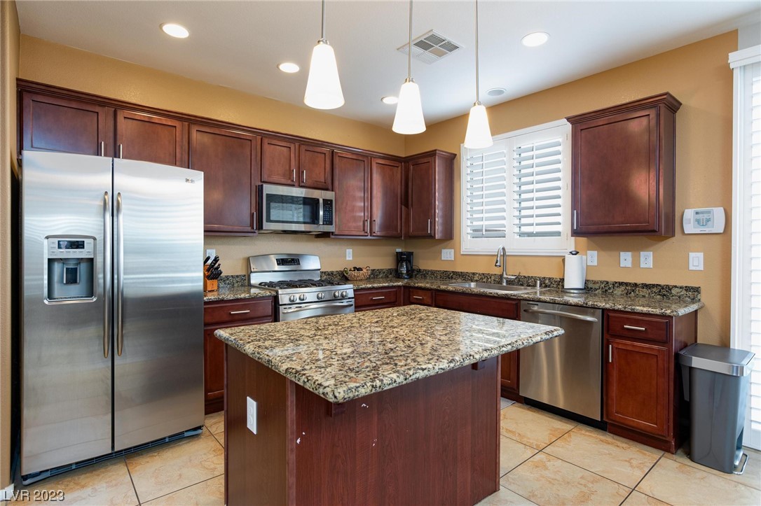 7012 Delta Falls Street