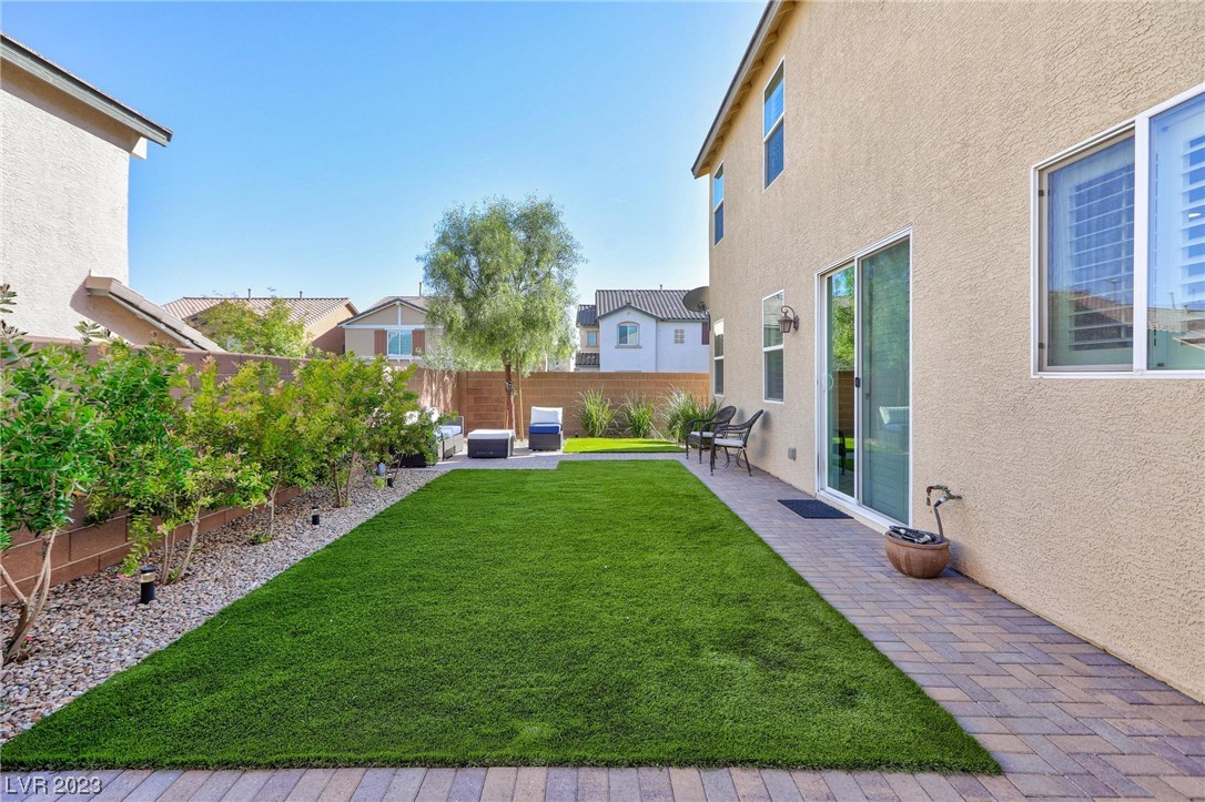 7012 Delta Falls Street