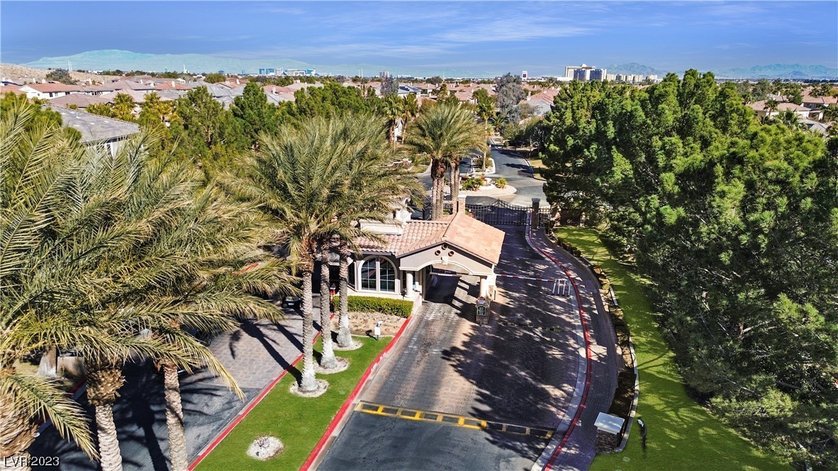 11072 Pentland Downs Street