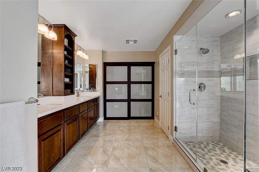 11072 Pentland Downs Street