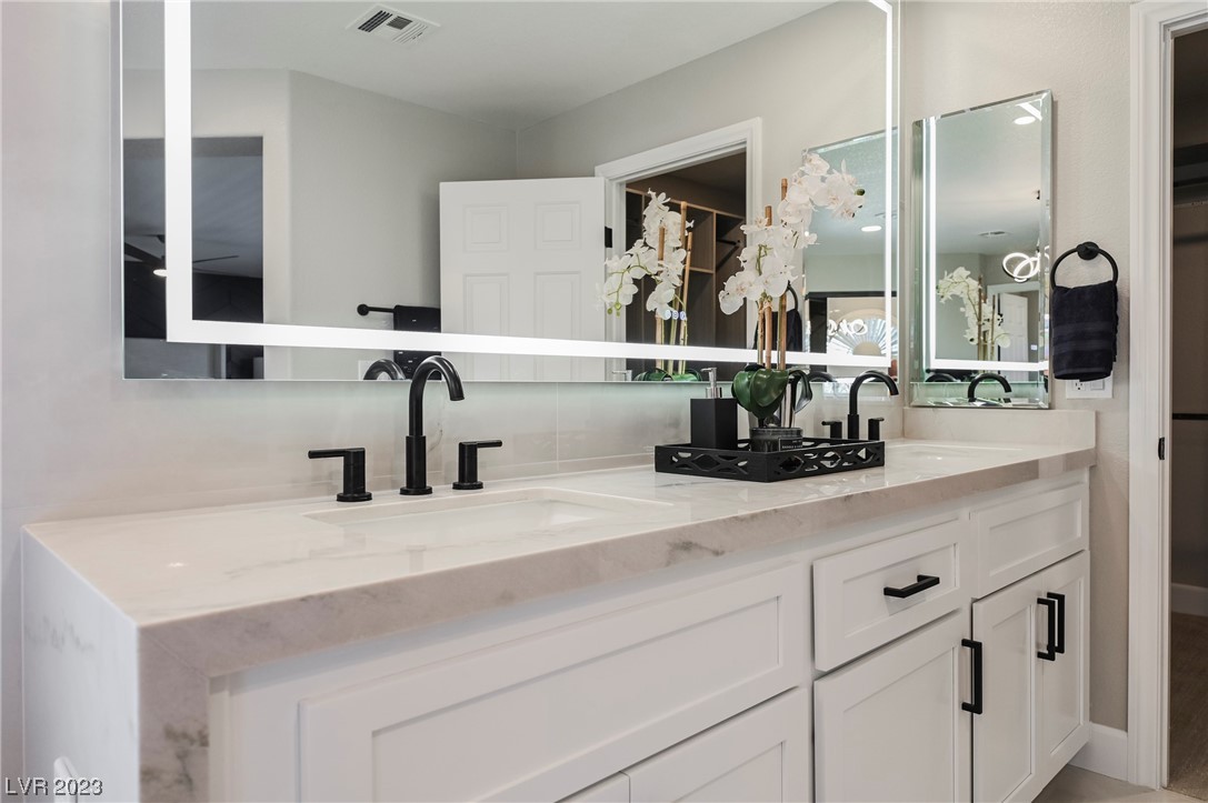 11058 Scotscraig Court