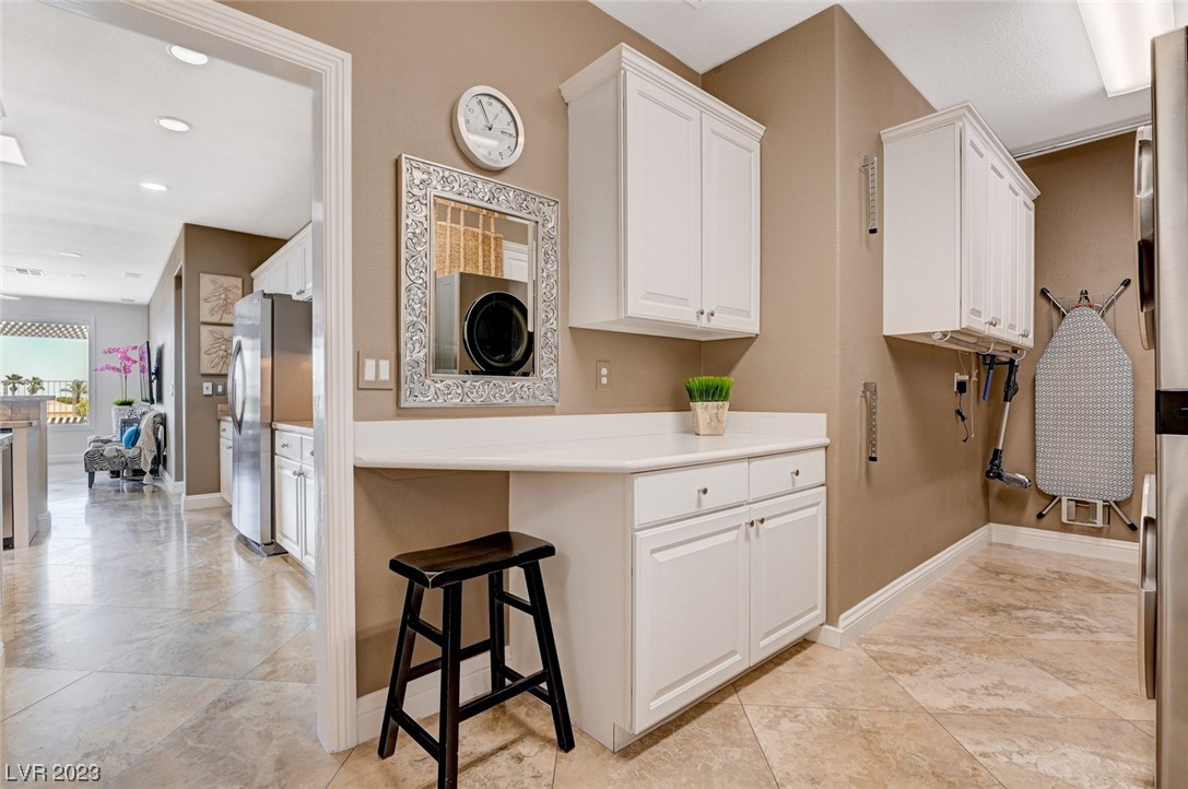 4398 Bella Cascada Street